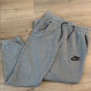Nike women’s Heather Gray Sweatpants
